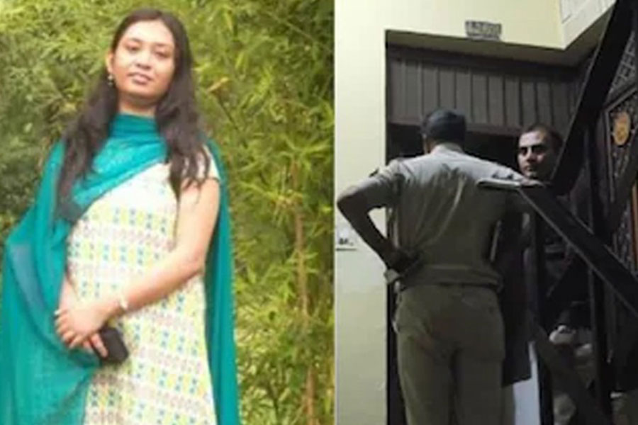 সম্পত্তির লোভে ১৪০০ কিলোমিটার পাড়ি দিয়ে শিক্ষিকাকে খুন