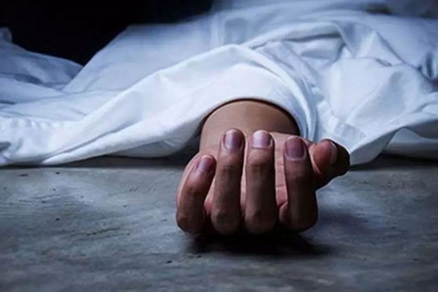 নির্মাণাধীন ভবন থেকে পড়ে দুই শ্রমিকের মৃত্যু