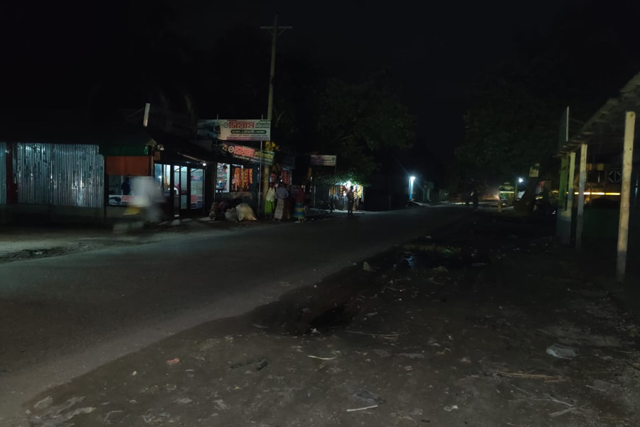 ২৪ ঘণ্টা বিদ্যুৎহীন রৌমারী-রাজিবপুর উপজেলা, দুর্ভোগে লাখো গ্রাহক