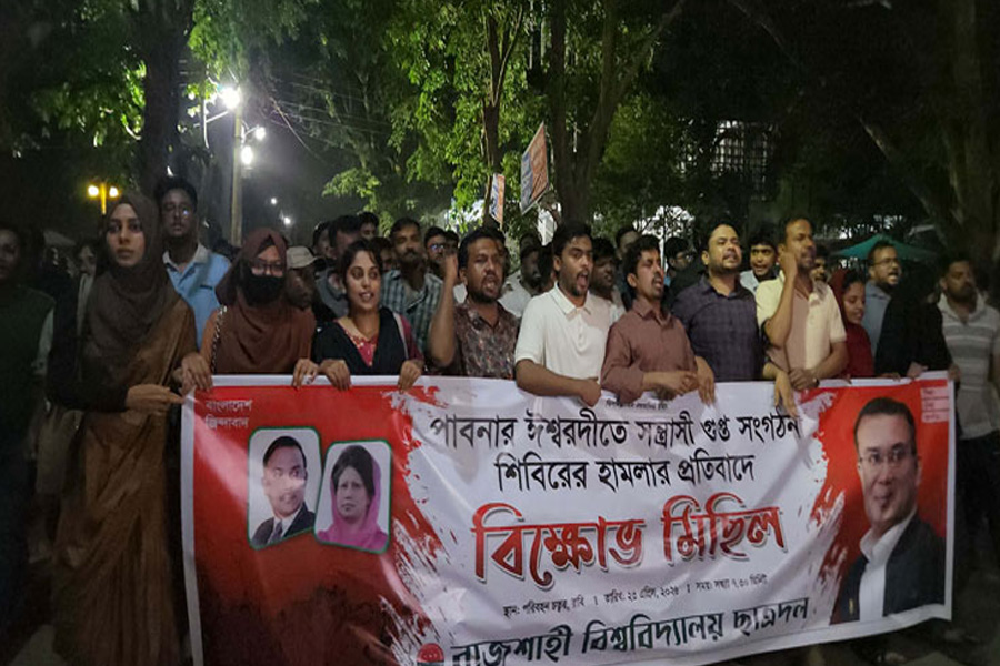 সিনিয়র রাজাকারদের বলবো জুনিয়রদের সামলান