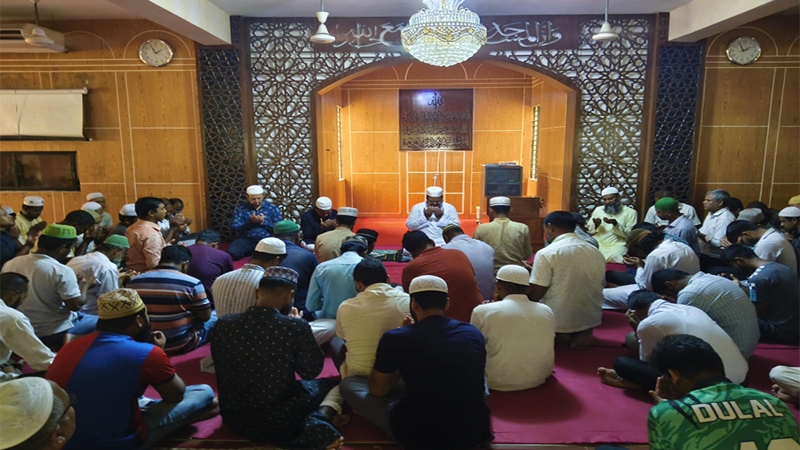 বিমান দুর্ঘটনায় হতাহতের মাগফিরাত কামনায় বেরোবিতে বিশেষ দোয়া