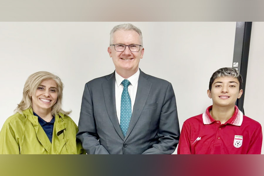 ইরানি নারী ফুটবল দলের ২ সদস্যকে আশ্রয় দিল অস্ট্রেলিয়া