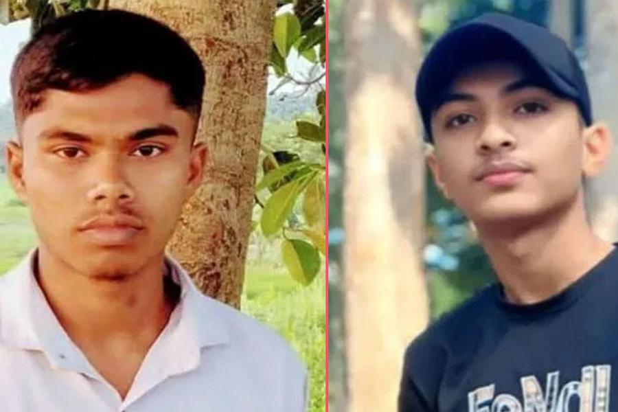 শখে সাগরে মাছ ধরতে গিয়ে নিখোঁজ ২ শিক্ষার্থী