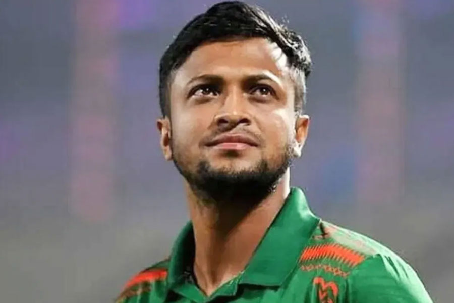 ‘বলেছে ১ কোটি টাকা দিলে মামলা থেকে নাম উঠিয়ে দেবে’