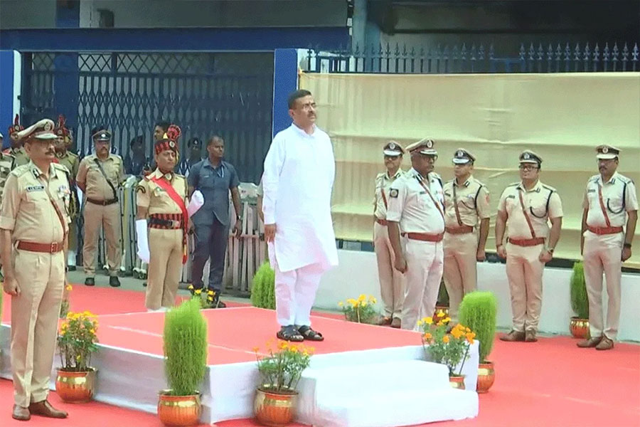 প্রথমবার নবান্নে মুখ্যমন্ত্রী শুভেন্দু অধিকারী, গার্ড অব অনার প্রদান
