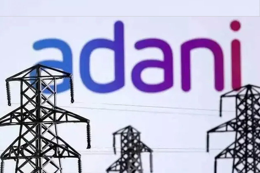 উৎপাদনে ফিরলো আদানি, বিদ্যুৎ সরবরাহ শুরু