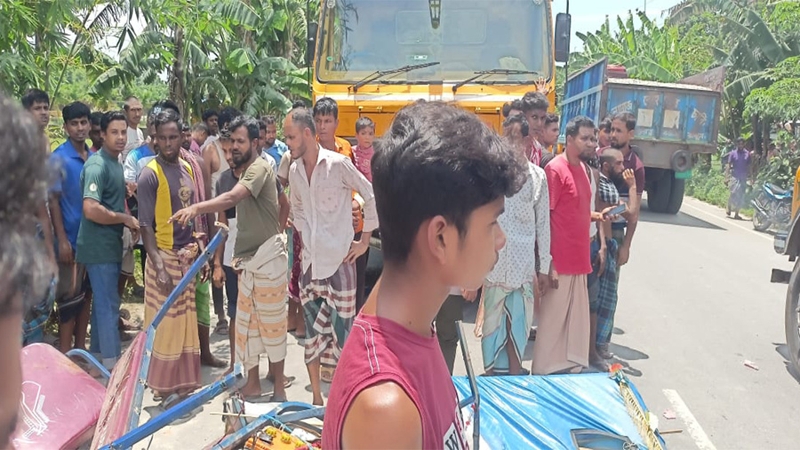 কুড়িগ্রামে ড্রামট্রাক ও অটোরিকশা মুখোমুখি সংঘর্ষে নিহত ২