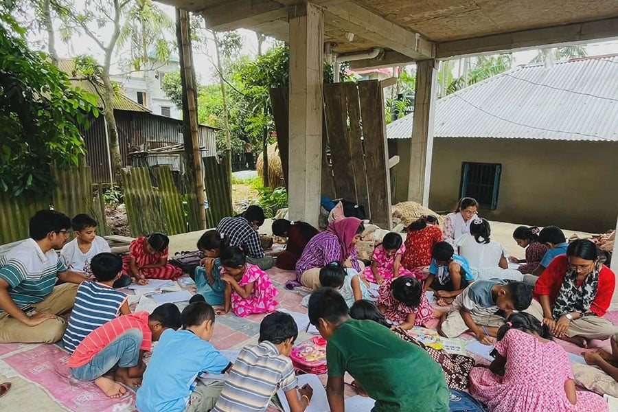 গ্রামের শিশুদের জন্য কুবি শিক্ষার্থীদের নতুন উদ্যোগ ‘বন্ধুস্কুল’
