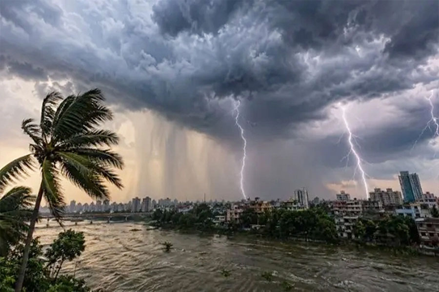 রাতে ৬০ কিমি বেগে যেসব অঞ্চলে কালবৈশাখীর শঙ্কা