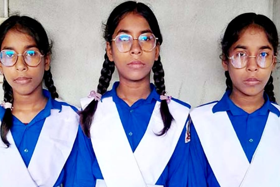 তিন বোন—তনোয়া ফাতেমা, তাসমিয়া মরিয়ম ও আয়েশা সিদ্দিকা। ছবি: ভিওডি বাংলা