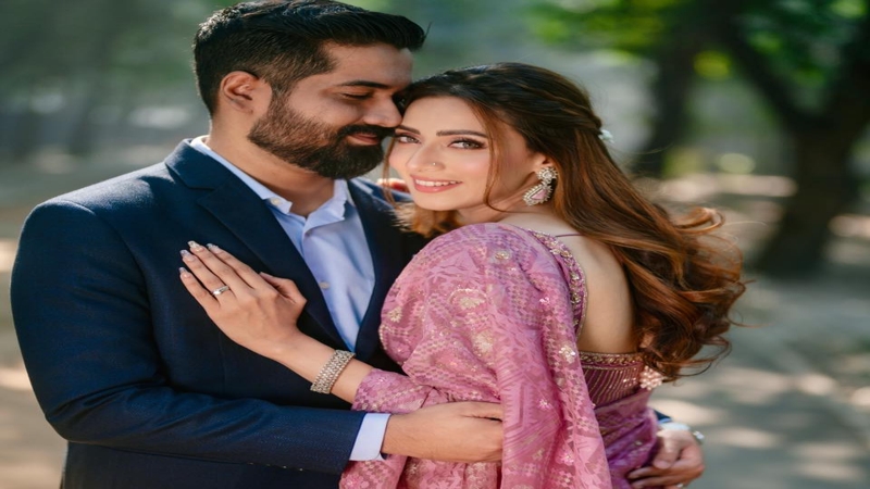 স্বামীর সঙ্গে মিমের খুনসুটির ভিডিও ভাইরাল