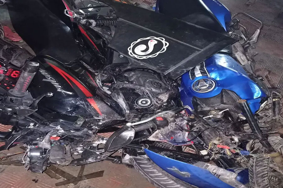 ঈদের ছুটিতে বাড়ি ফেরা হলো না, সড়কেই ঝরল ৩ তরুণের প্রাণ