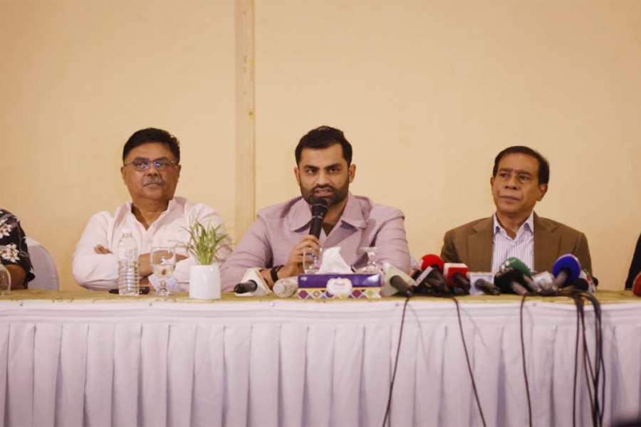 বুলবুলকে অবৈধ সভাপতি দাবি, ক্রিকেট বর্জনের ঘোষণা ৪৮ ক্লাবের