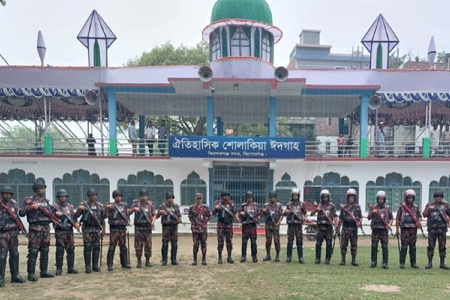 শোলাকিয়ায় ঈদ জামাত ঘিরে ৫ প্লাটুন বিজিবি মোতায়েন