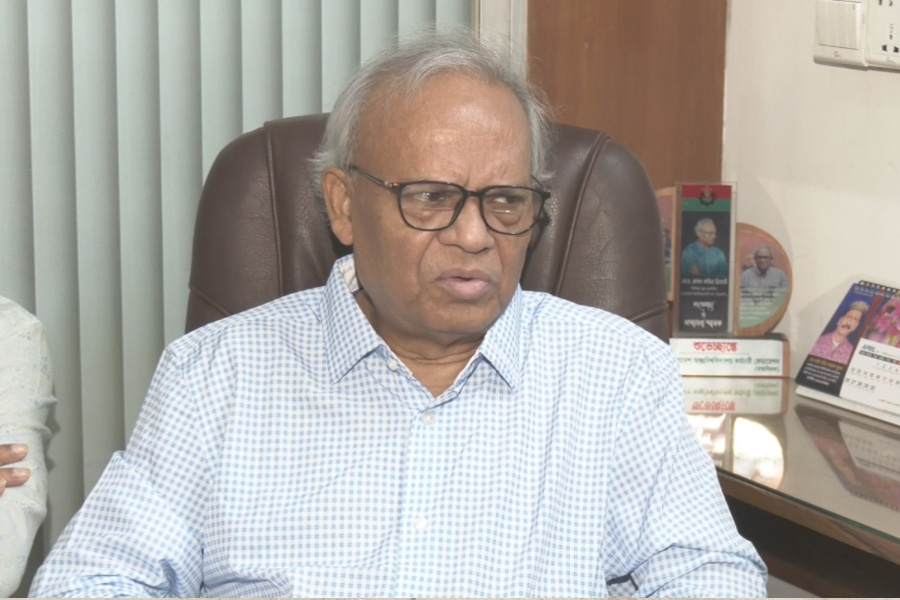 সরকারের পদক্ষেপে মানুষ স্বস্তিতে ঈদ যাপন করবে : রিজভী