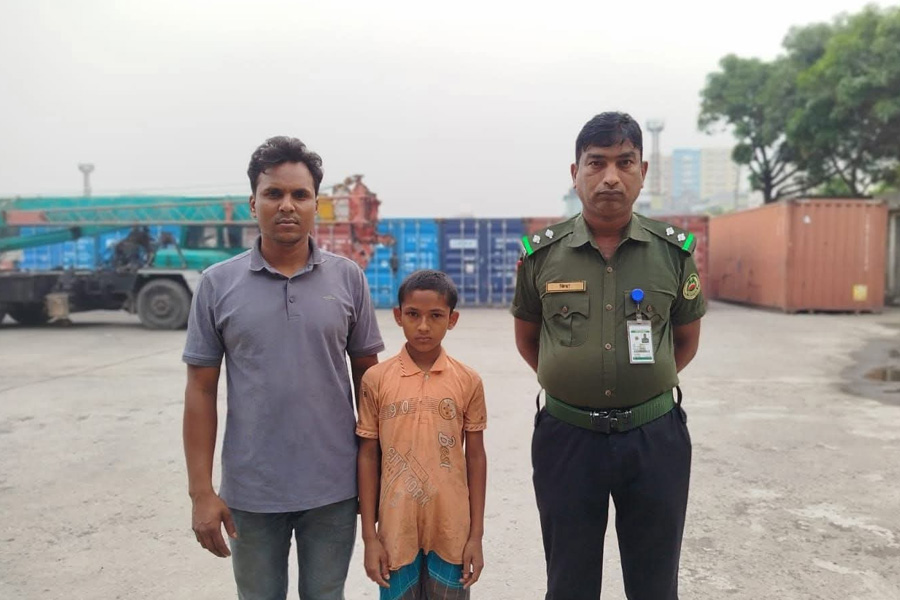 কমলাপুরে অপহৃত শিশু উদ্ধার