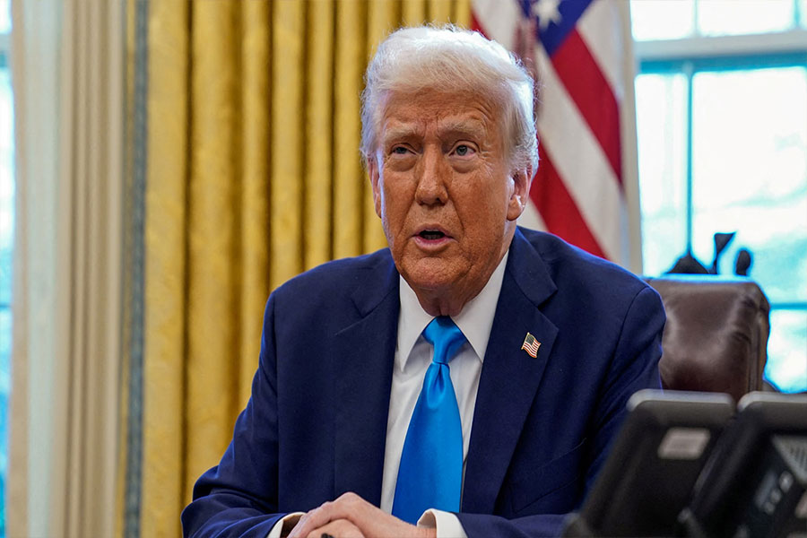 ট্রাম্পের জনপ্রিয়তায় ধস, দল ছাড়ছেন রিপাবলিকান নেতাকর্মীরা