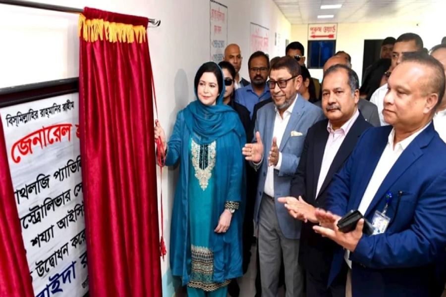 কুর্মিটোলা হাসপাতালে ৫০ শয্যার আইসিইউ বেড উদ্বোধন করলেন জুবাইদা রহমান
