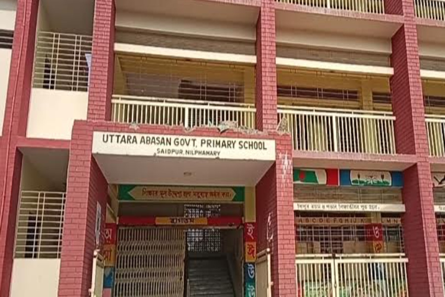 সৈয়দপুরে পরিত্যক্ত সরকারি ভবন দখলের চেষ্টা