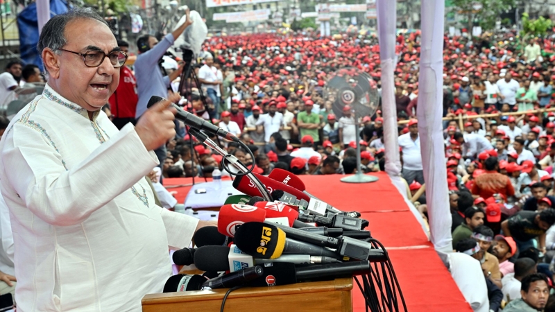 অন্তর্বর্তী সরকারের নব্বইভাগ এই দেশের নাগরিক নয়