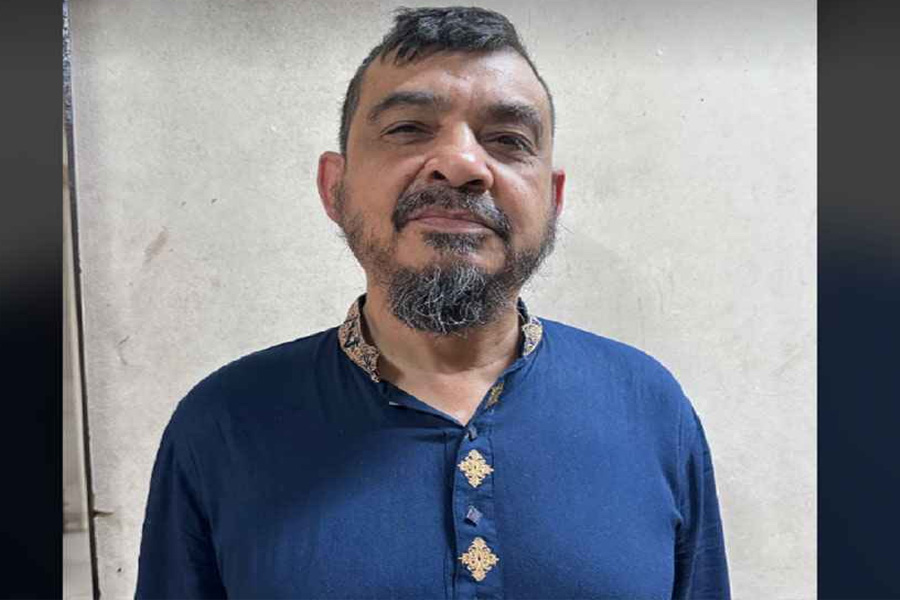 বরখাস্ত সেনা কর্মকর্তা আফজাল নাছের রাজধানী থেকে গ্রেপ্তার