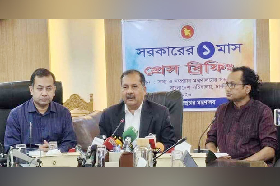 তেলের দাম বাড়ছে না, মজুত করলে লাভ হবে না