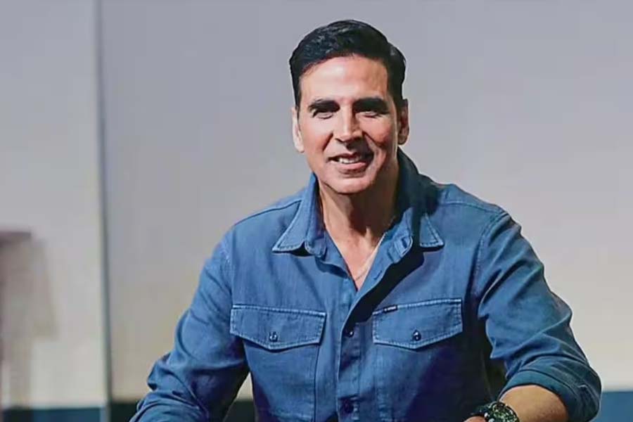 ‘কমলালেবু কাণ্ডে’ আবারও ভাইরাল অক্ষয় কুমার