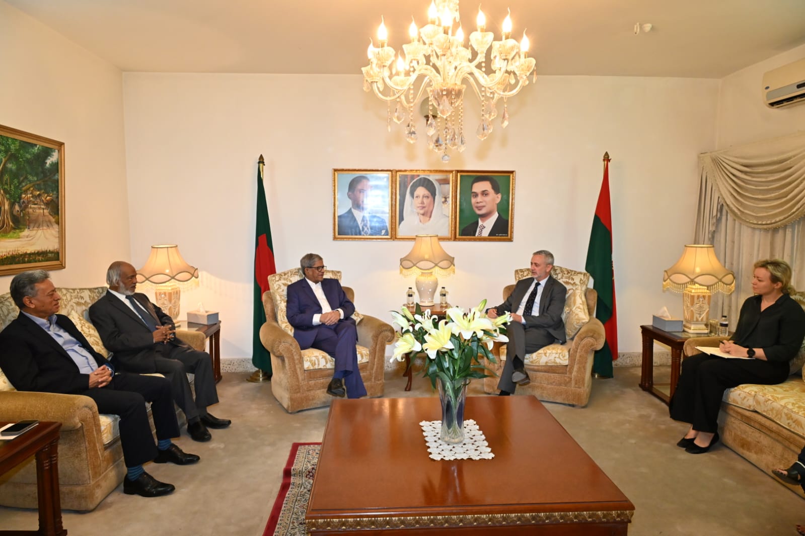 আন্তর্জাতিক সম্প্রদায়ও সুষ্ঠু নির্বাচন দেখতে চায়: আমীর খসরু