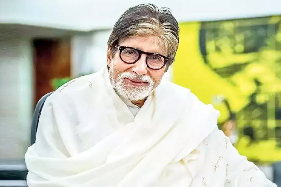 অমিতাভ বচ্চন: শরীর ধীরে ধীরে ভারসাম্য হারাচ্ছে