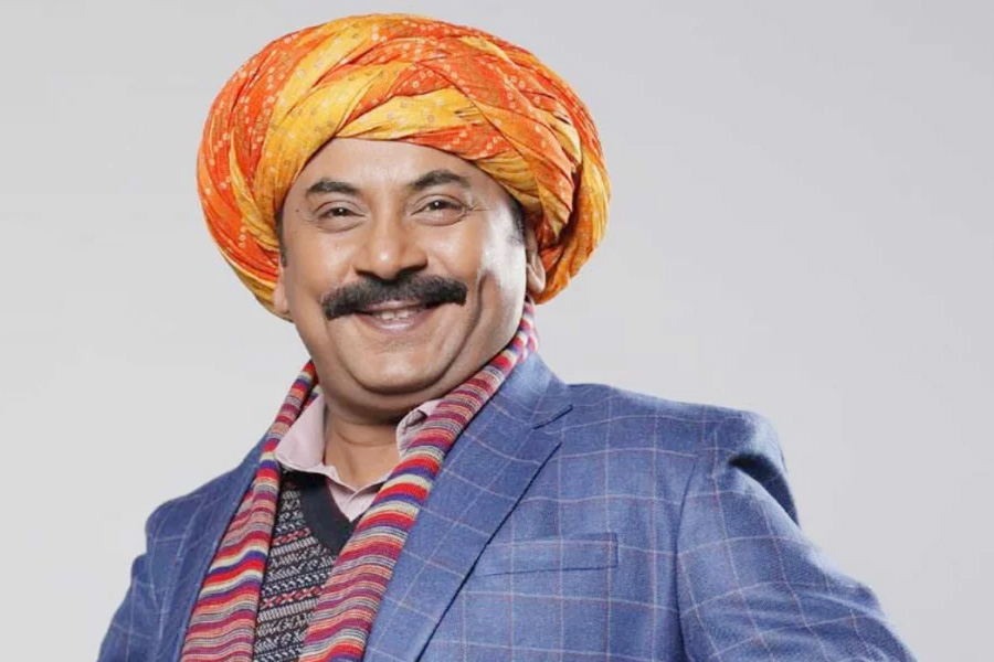 বাস দুর্ঘটনায় অল্পের জন্য রক্ষা পেলেন অনির্বাণ চক্রবর্তী