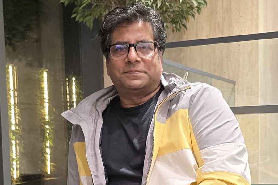 আনিস আলমগীরের স্থায়ী জামিন, বিদেশ ভ্রমণে বাধা নেই