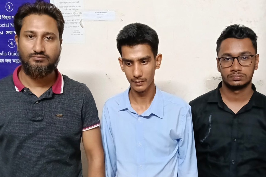 জর্ডানে কোটি টাকার প্রতারণায় সিআইডির অভিযানে গ্রেপ্তার ৩