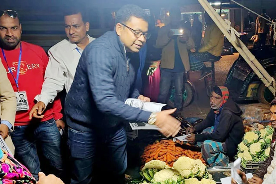 ধানের শীষের পক্ষে নির্বাচনী প্রচারণায় মনির খান