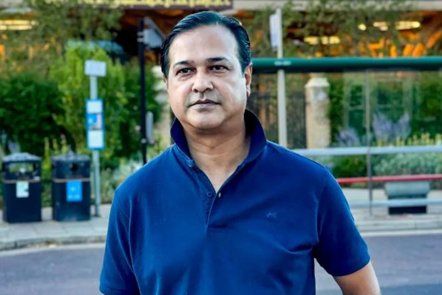 ‘নেপথ‍্যের কুশীলবরা থেকে যায় পর্দার আড়ালে’