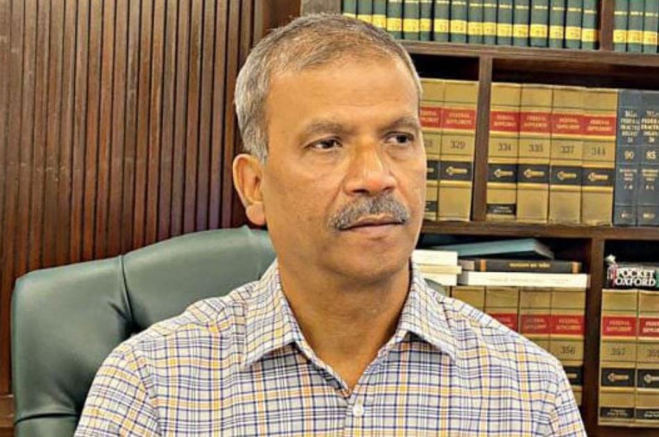 দ্রুত বিচার ট্রাইব্যুনালে হবে হাদি হত্যার বিচার: আইন উপদেষ্টা