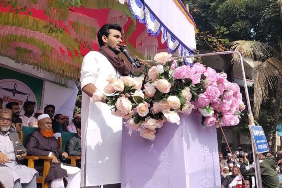 আ’লীগ পুনর্বাসন করলে বিএনপি বিপদে পড়বে