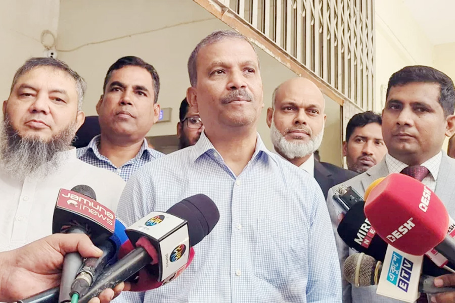 নির্বাচন বিলম্বিত করার কোনো ইস্যু নেই: আইন উপদেষ্টা