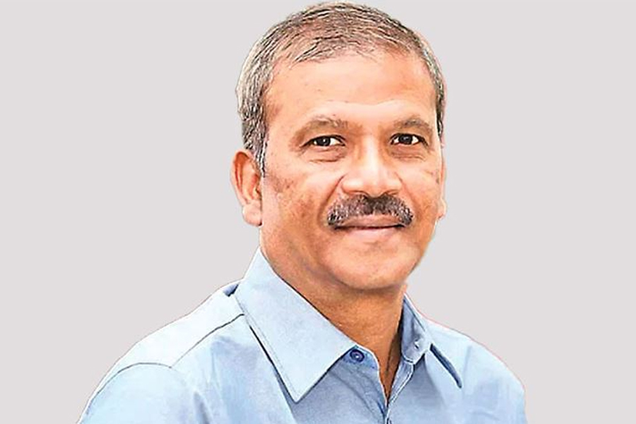 মঙ্গলবার সকালে এমপিদের, বিকেলে মন্ত্রিসভার শপথ