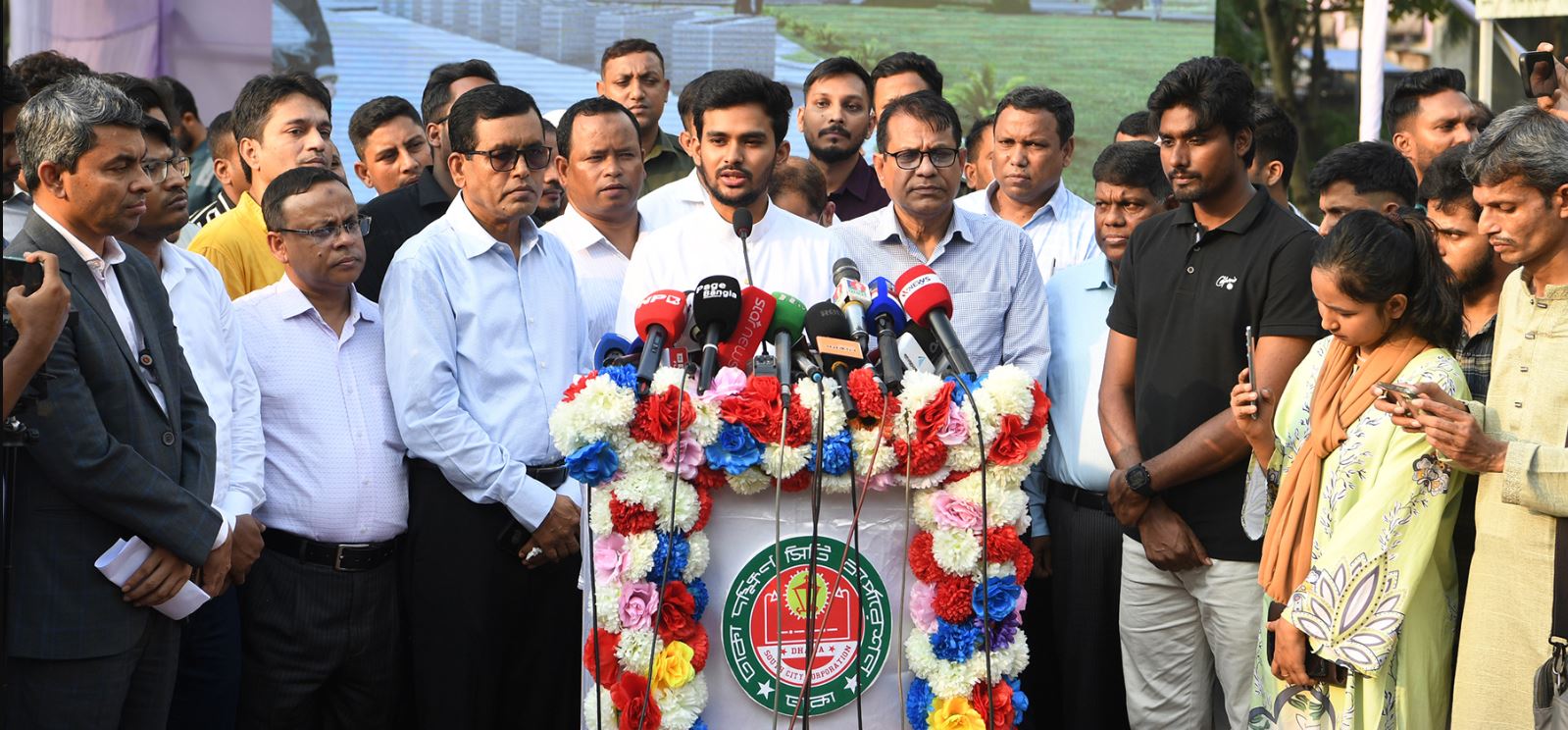 জুলাই নিয়ে কাজে বাজেটের প্রশ্ন তোলা হচ্ছে: আসিফ