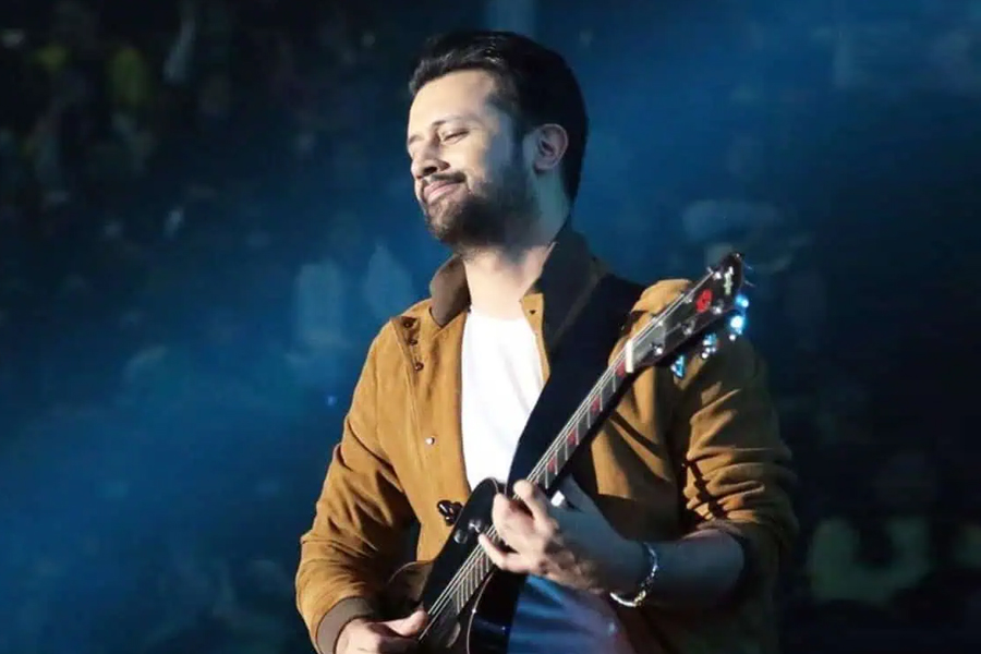 অনুমতি না পেয়ে বাতিল আতিফ আসলামের কনসার্ট