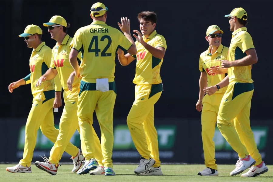 হোয়াইটওয়াশ এড়ানো ম্যাচে, রেকর্ড ওলট-পালট অস্ট্রেলিয়ার