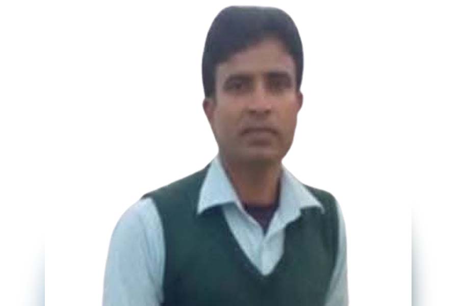 রাজারহাটে হিন্দু ছাত্রীকে শ্লীলতাহানি, অভিযুক্ত শিক্ষকের বিরুদ্ধে মামলা