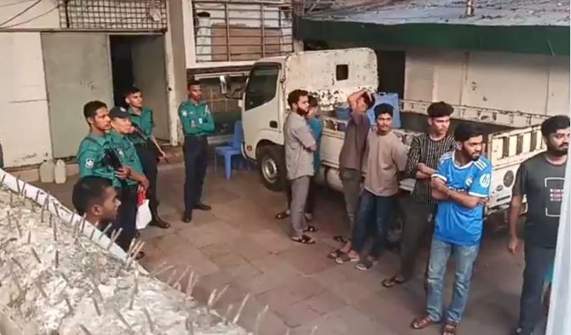 সাবেক শিক্ষামন্ত্রী নওফেলের বাড়িতে তল্লাশি, আটক ৭