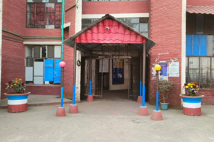 ভোট দিতে বাড়ির পথে বাকৃবির শিক্ষার্থীরা