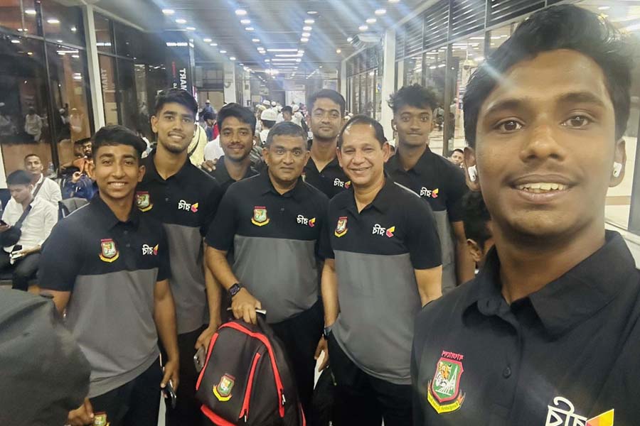 ইংল্যান্ডের উদ্দেশ্যে বাংলাদেশ অনূর্ধ্ব-১৯ দল