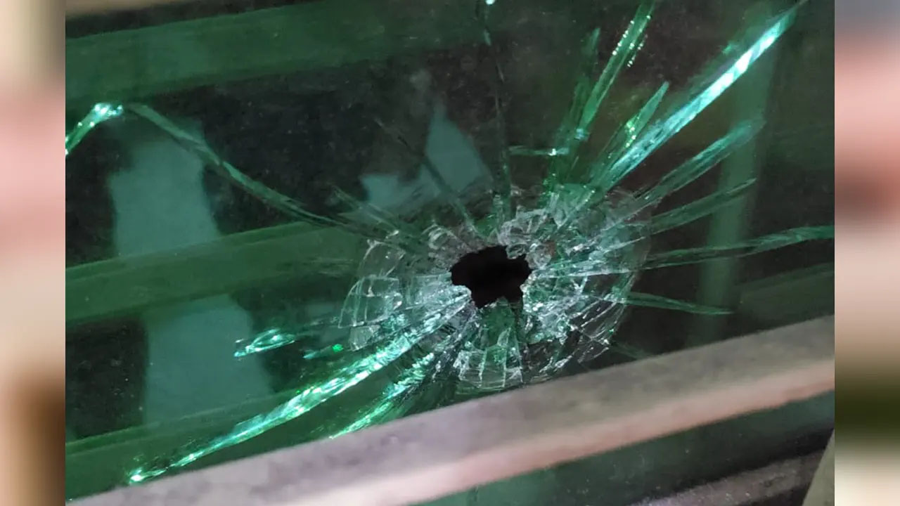 গাজীপুরে বিএনপি নেতার বাড়িতে গুলি