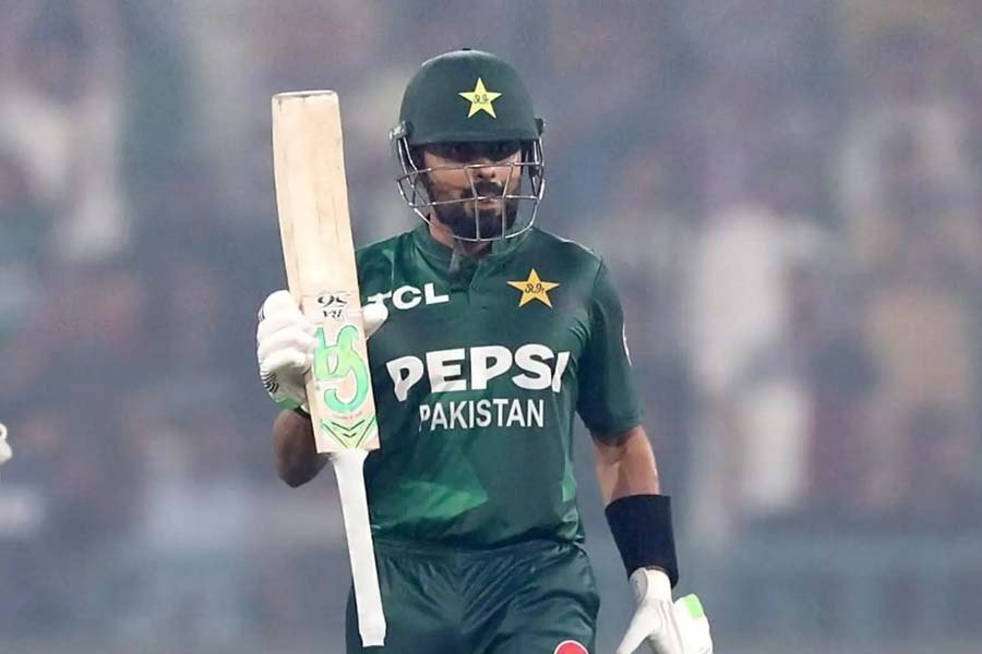 কোহলিকে ছাড়িয়ে ইতিহাসে বাবর