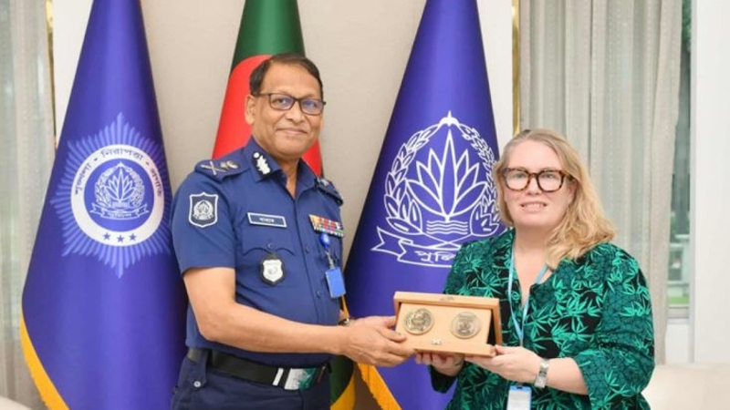 আইজিপির সঙ্গে জাতিসংঘের বাংলাদেশ বিষয়ক নিরাপত্তা উপদেষ্টার সাক্ষাৎ