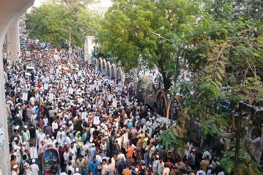 বায়তুল মোকাররমে ১১ দলীয় জোটের গণভোট-বিরোধী বিক্ষোভ সমাবেশ