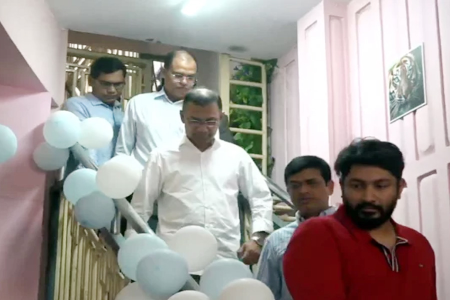 বনানীতে ‘ফ্রি অ্যানিম্যাল ক্লিনিক’ উদ্বোধন করেন তারেক রহমান